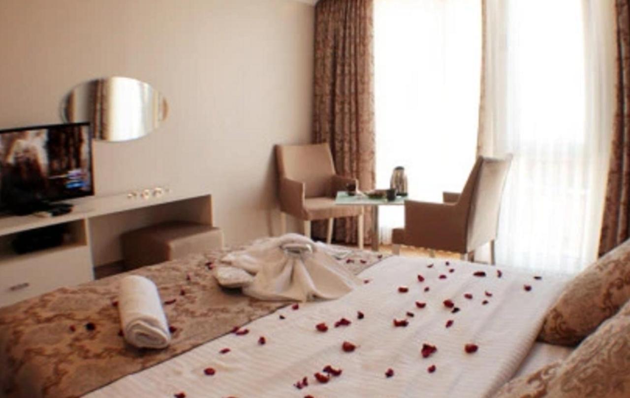 The Tuyap Ozyurtlarsuites Istanbul Bagian luar foto